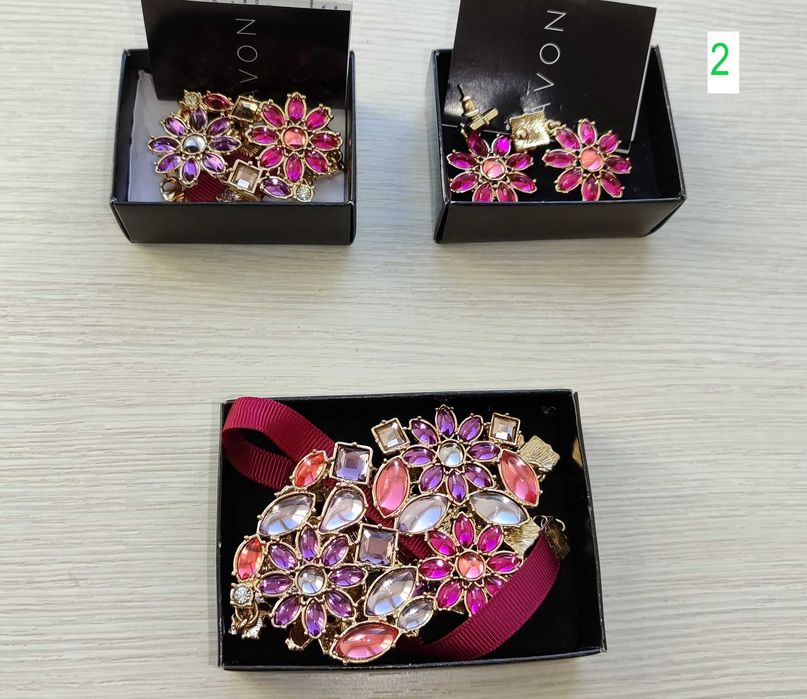 Бижутерия, украшения AVON Эйвон, колье браслеты серьги 2013, 2017 г.