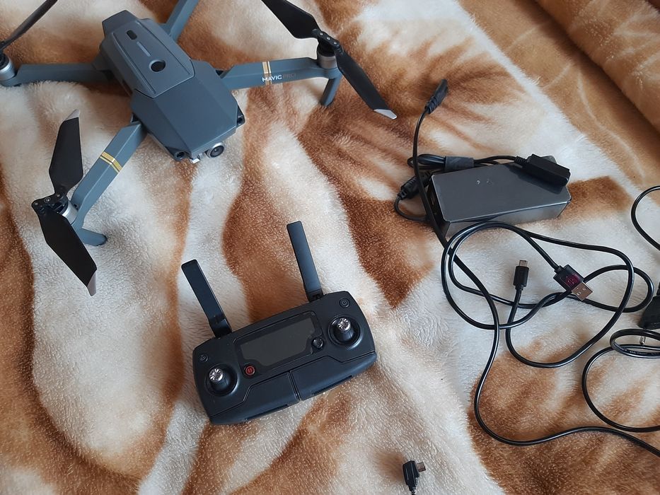 DJI Mavic Pro квадрокоптер