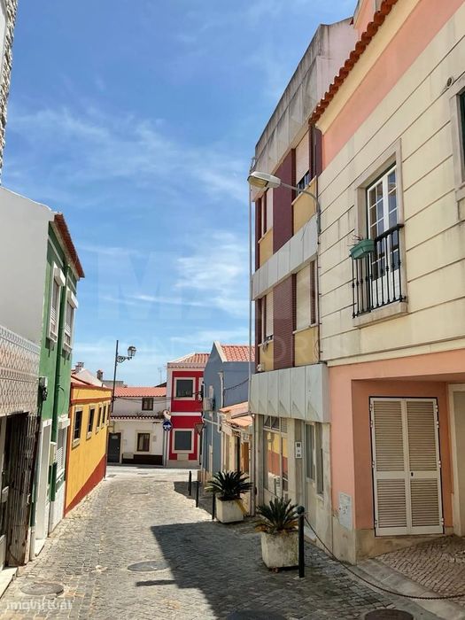 Residential building in the center of Vila Franca de Xira.