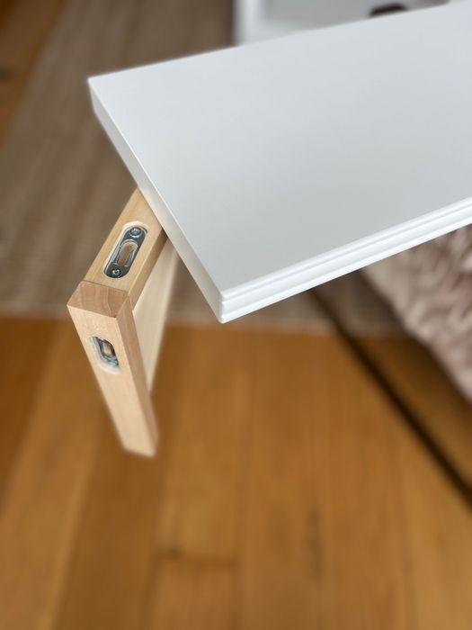 Prateleira IKEA Bergshult branca