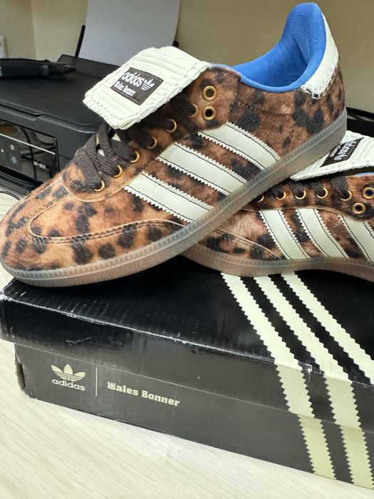 Леопардовые кроссовки adidas