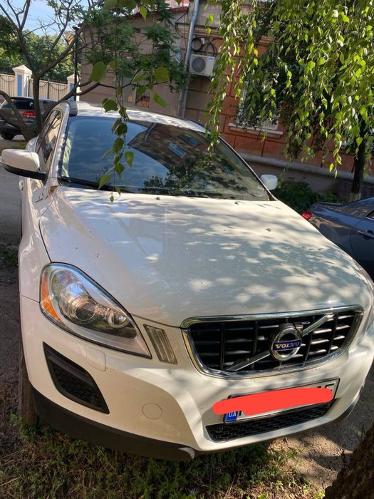 Продам Volvo XC60 2012 року