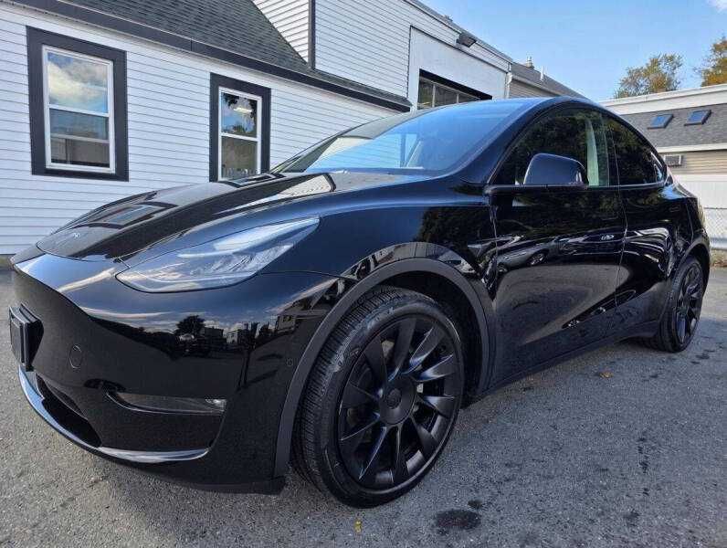 Tesla model Y Long Range AWD