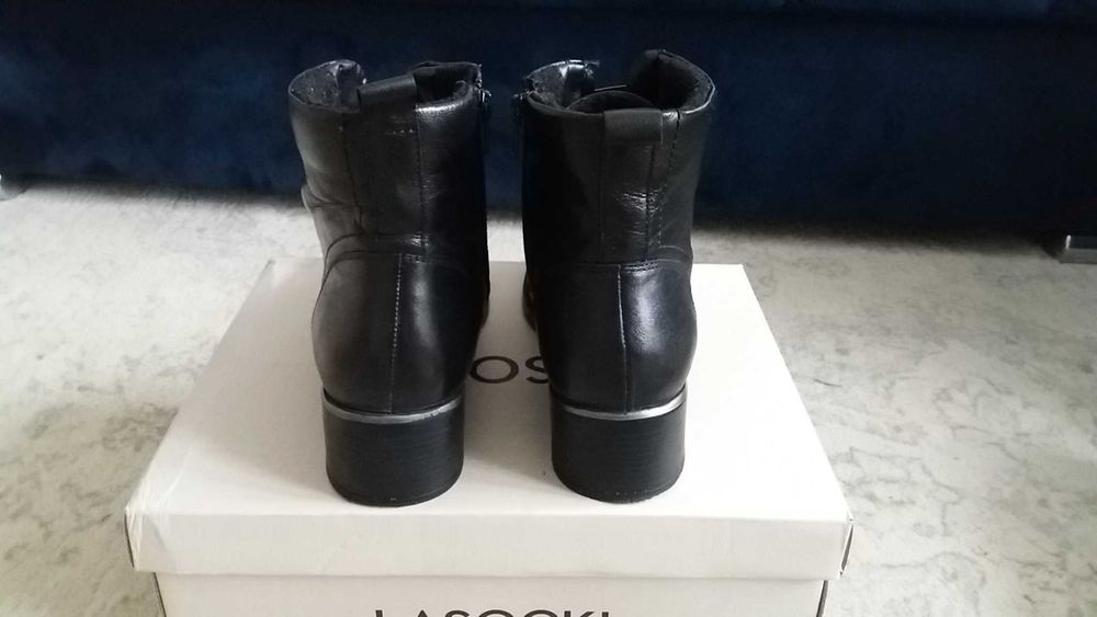 Botki skórzane czarne Lasocki 39