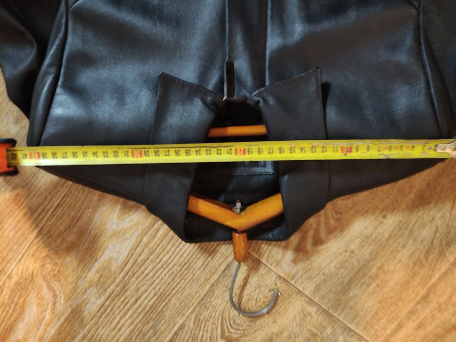 Женский кожаный пиджак