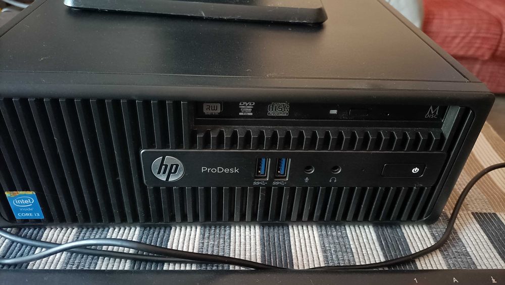 2 Computadores Desktop HP i3 8Gb RAM 500Gb HDD