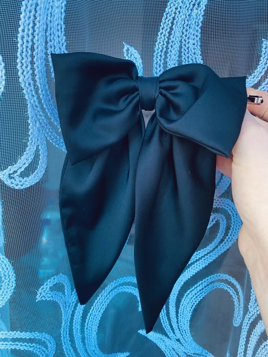 Бантик для волосся