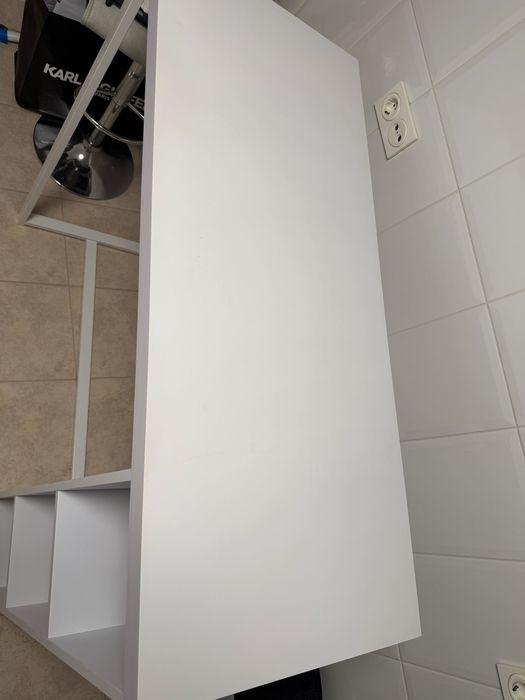Mesa de refeição alta