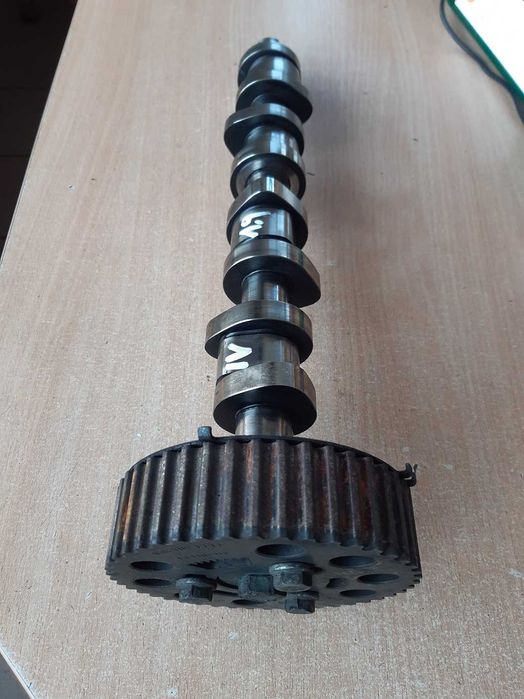 Golf IV Leon Toledo 1.9 TDI 115 - wałek rozrządu