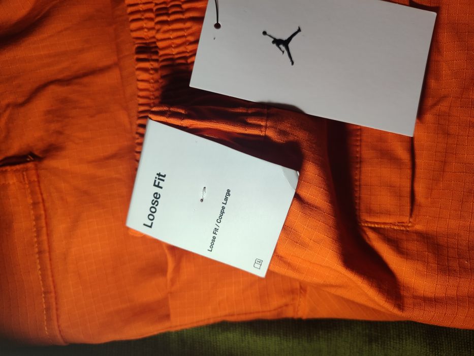 Продам штани Jordan нові