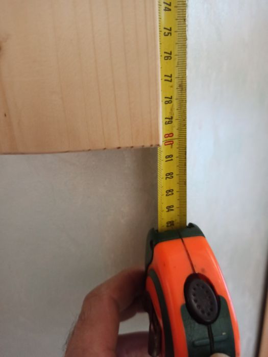 Вішалка з дерева