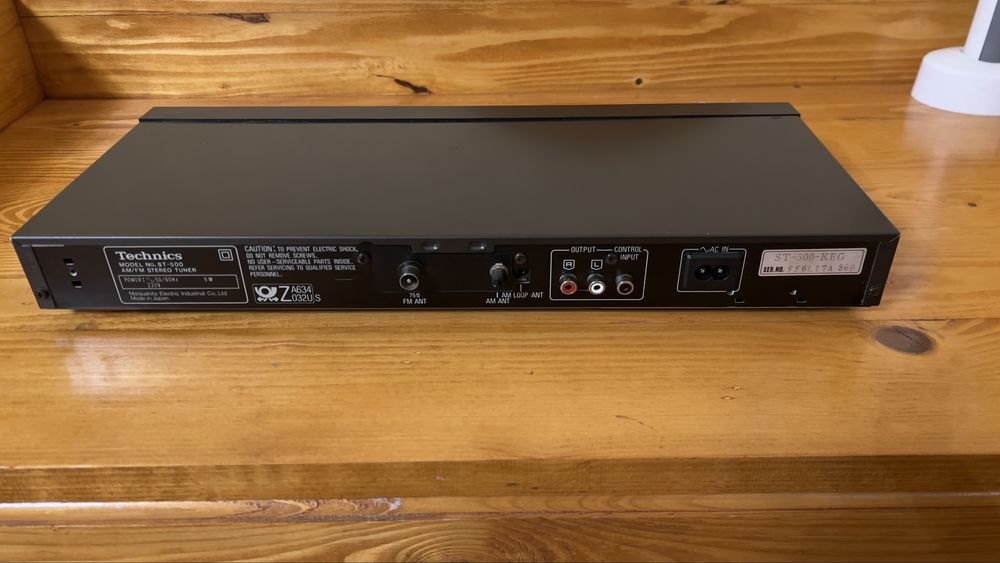 Продам радио тюнер Tecхnics ST-500