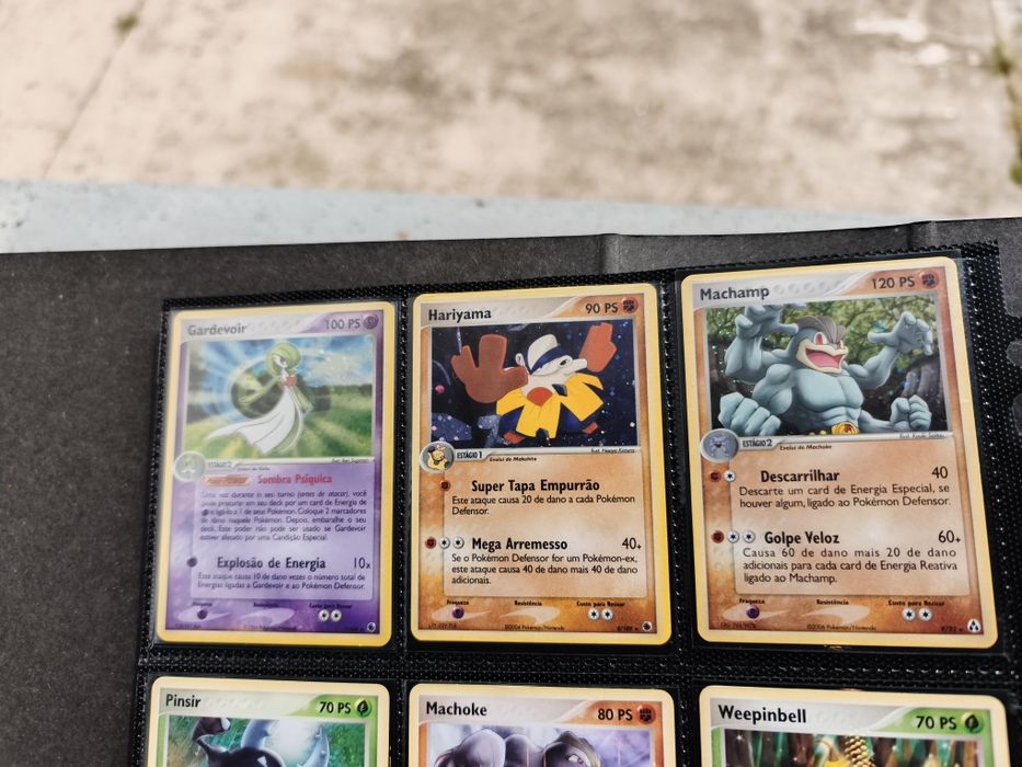 Várias Cartas Pokémon