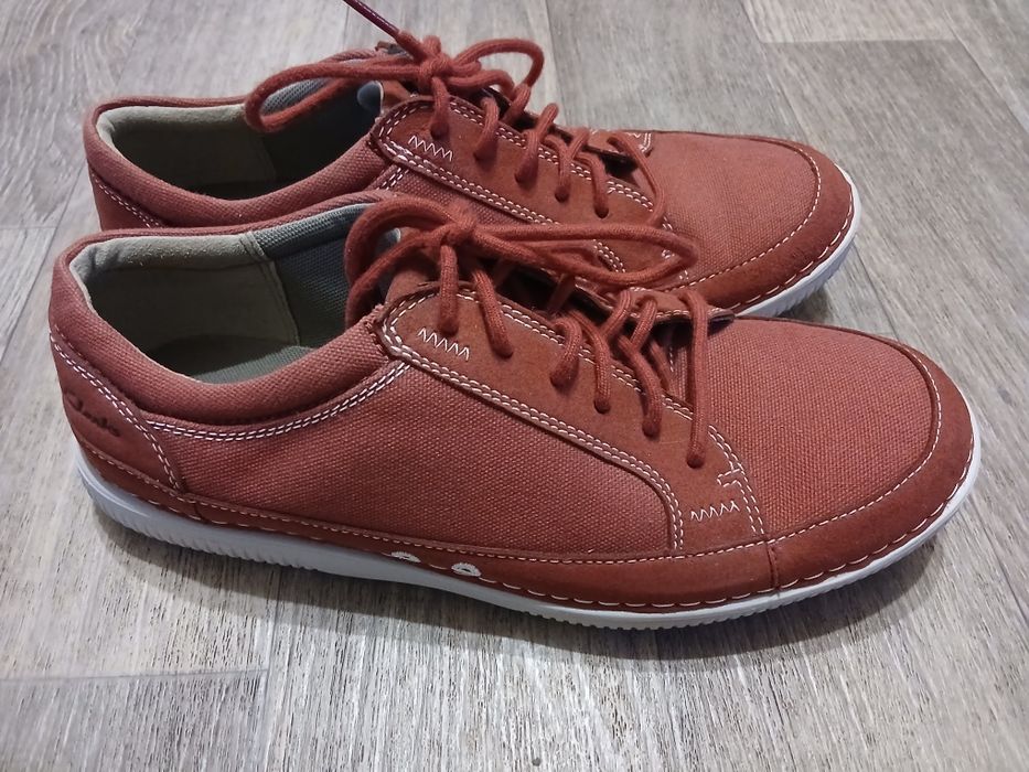 Мокасини чоловічі, Clarks