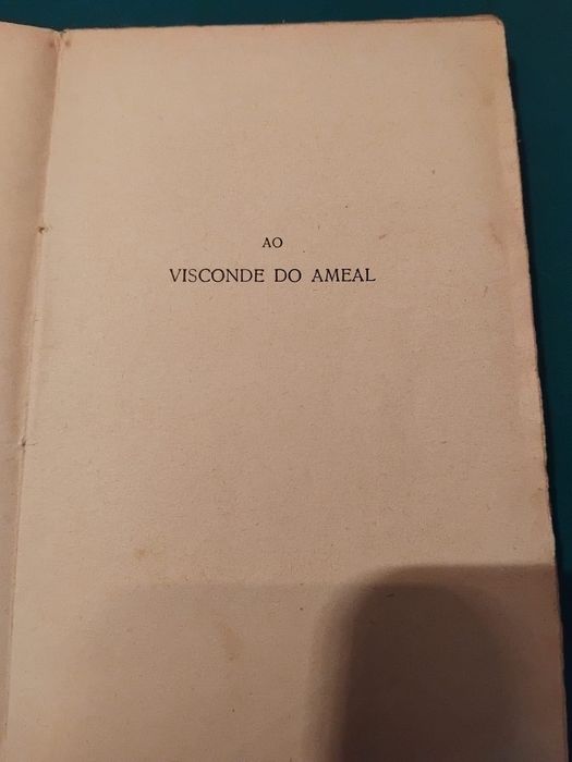 Livro “Entre Mortos”