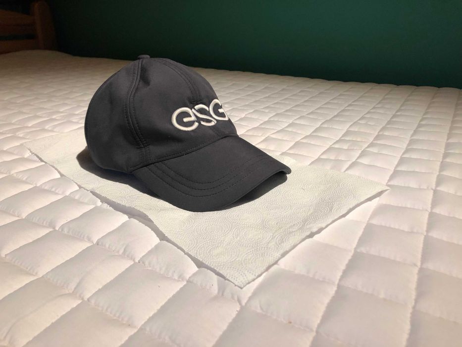 Czapka z daszkiem ESG ocieplana