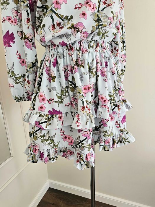 Sukienka mini błekitna w kwiaty hiszpanka Excellence S M 36 38 uni