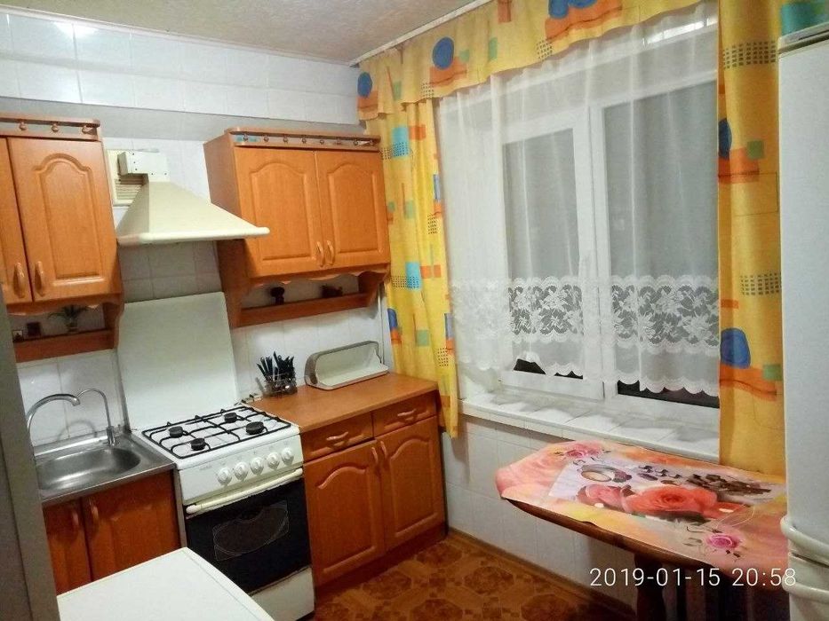 Продам 2 кімн квартиру Петра Калнишевського 1А, метро "Героїв Дніпра" 10 хвилин
