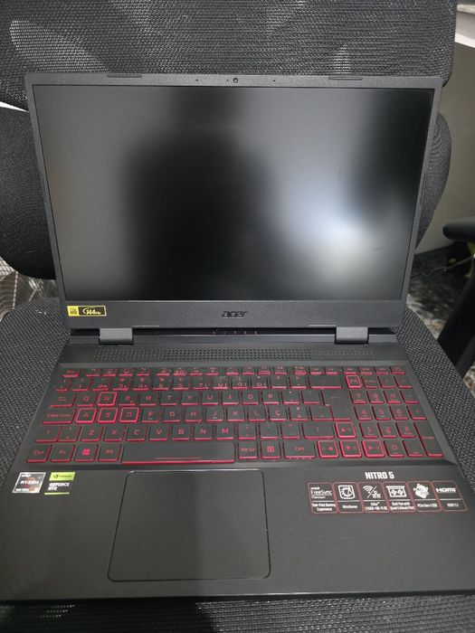 Portatil gamer ACER NITRO 144hz | Amd R5 + 16gb ram + RTX 3050