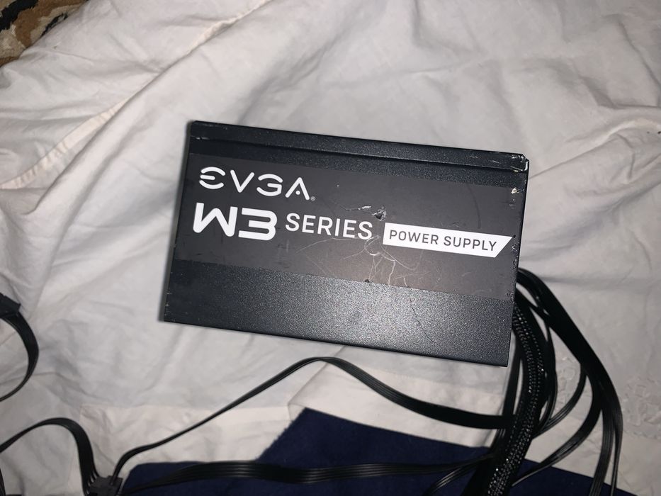 Блок питания EVGA 600 W3