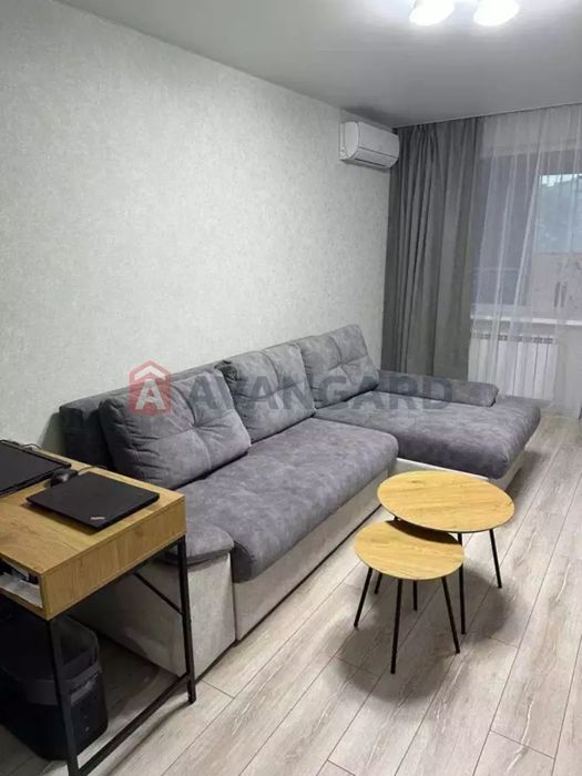 Продам 3 ком. квартиру ж.м.Победа-4, пр.Героев.   71м2