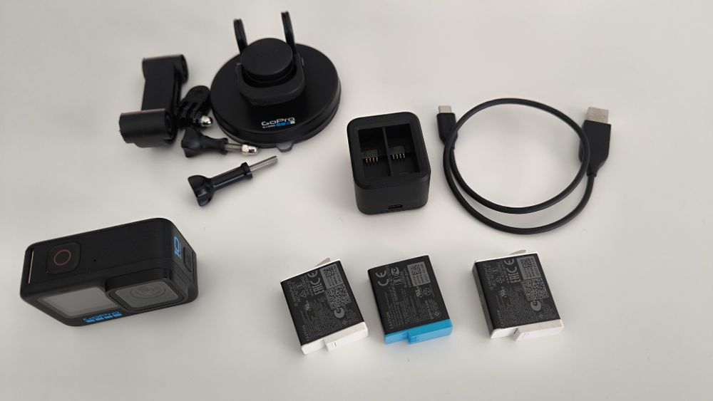 GO PRO BLACK + extras