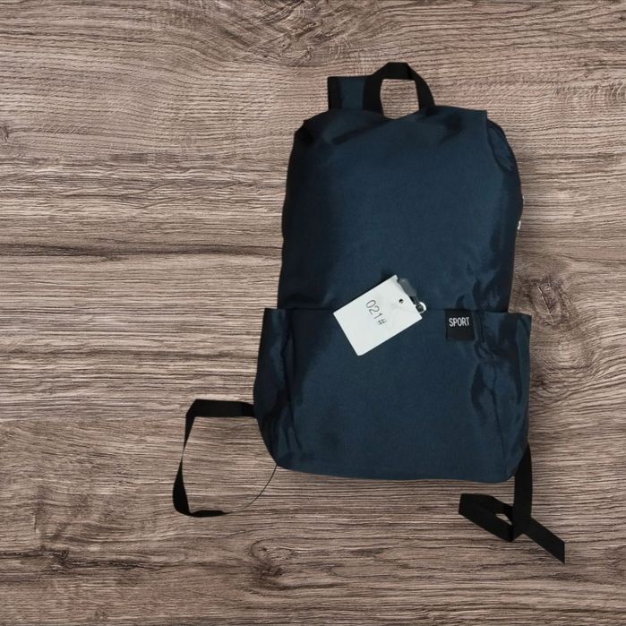 Plecak sportowy miejski unisex mały lekki