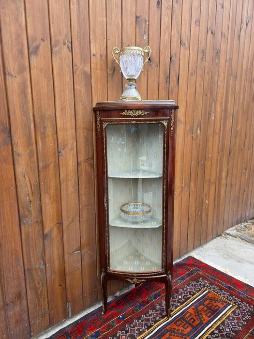 Witryna narożna w stylu Empire przeszklona z ornamentami 140 cm #585 Stylowy Węgrów