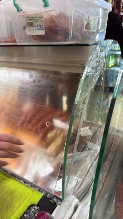 Холодильник вітрина