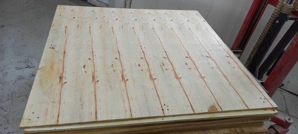 sklejka 116x113 grubość 1 cm