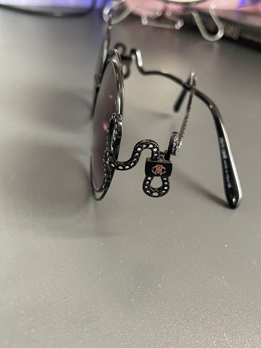 Очки Roberto Cavalli
CARDUCCI RC 1024 01C