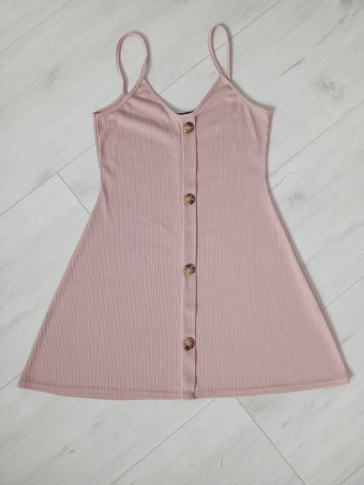 Sukienka S M Boohoo taliowana wiskozowa sexy made im Italy włoska