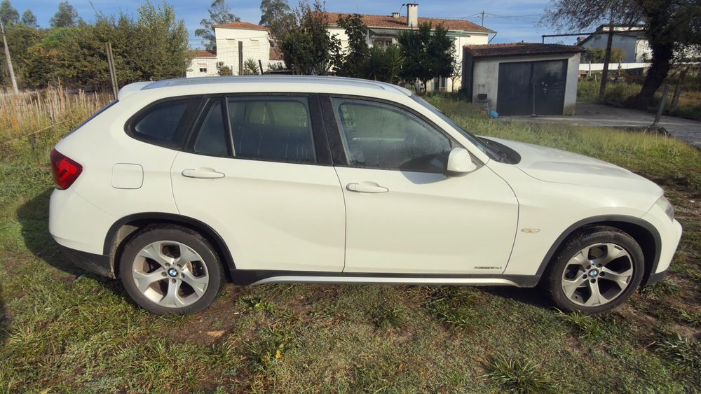 BMW X1 18 d sDrive Auto foto 2