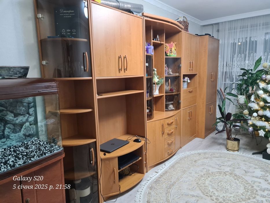 Продам стінку в зал