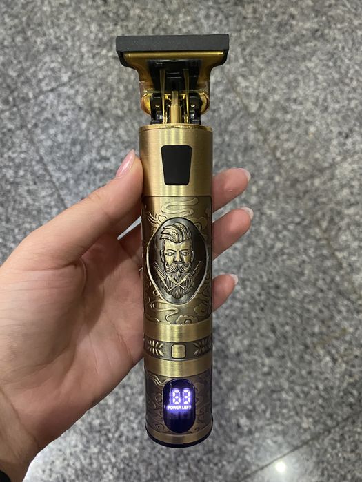 Maquina de barbear e cortar cabelo Profissional