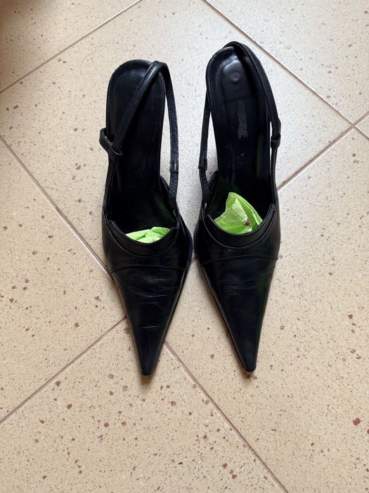 Włoskie szpilki skorzane typu sling back r.38, czarne