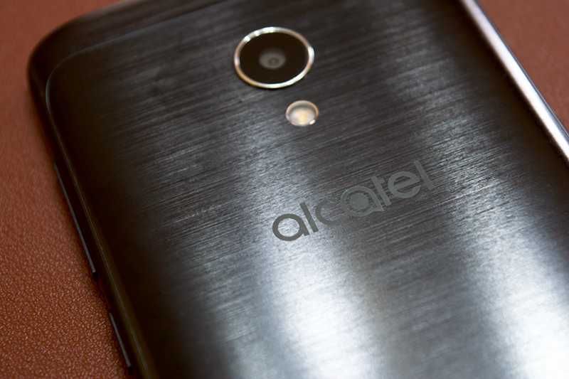 Smartphone Alcatel One Avariado Para Peças