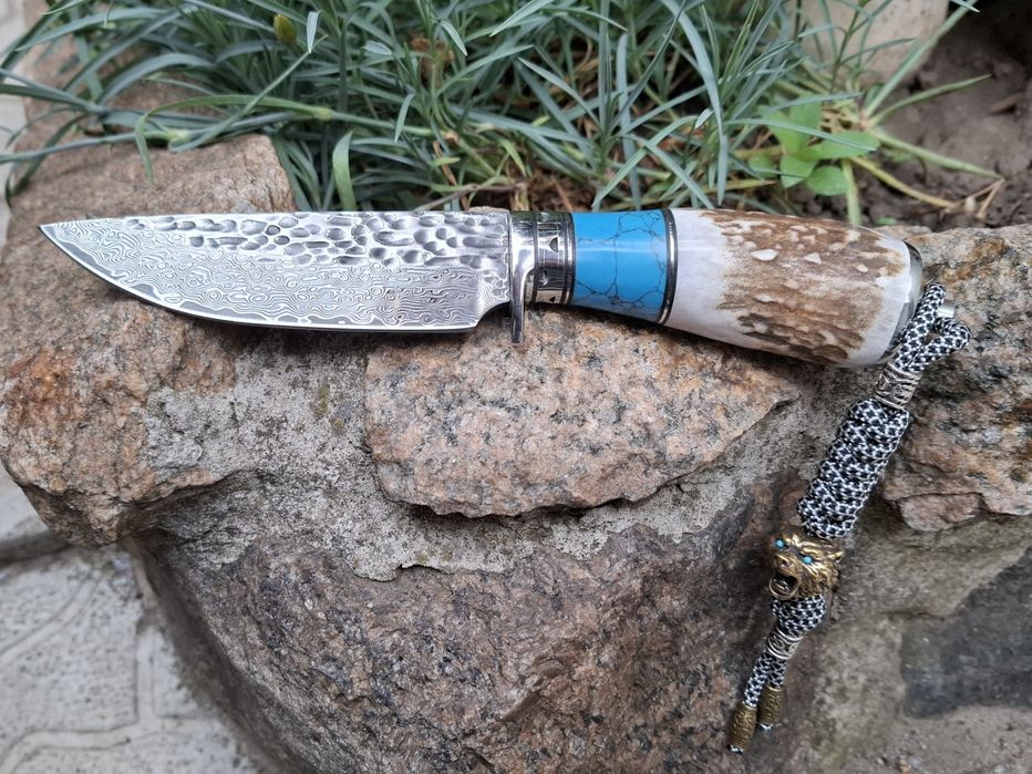 Нож из дамасской стали
