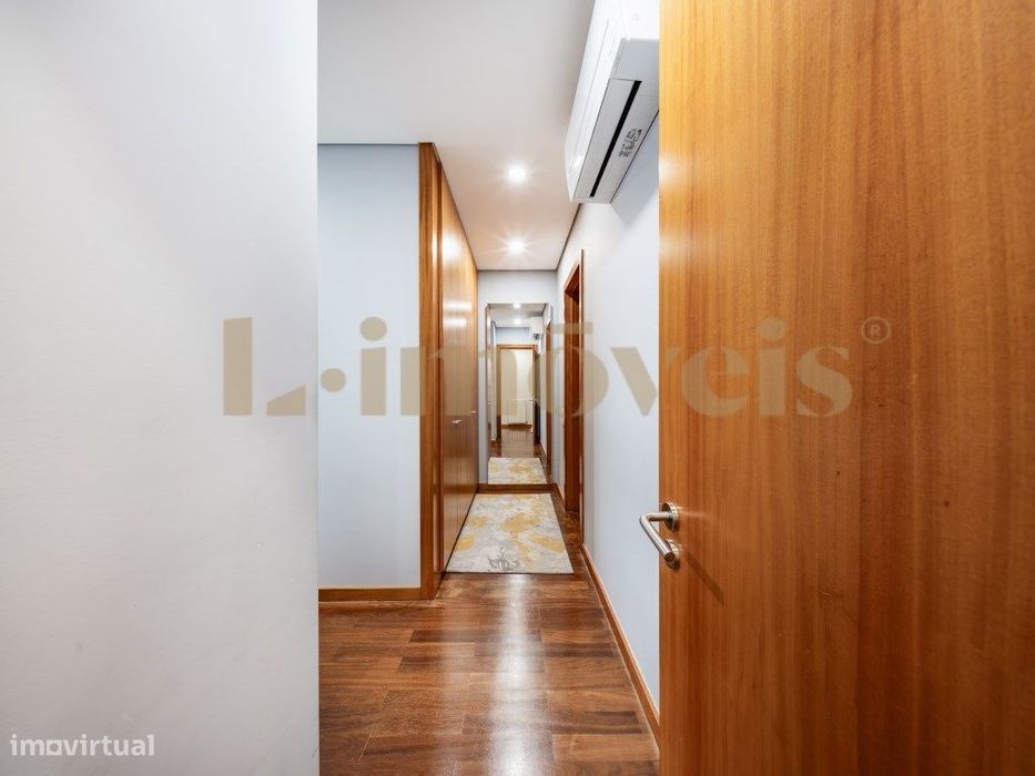 Apartamento T3, Mobilado E Equipado, No Fórum, Vizela.