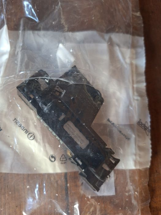 Microinterruptor / Fecho de Porta Original C00526571 – Whirlpool / Hotpoint / Indesit