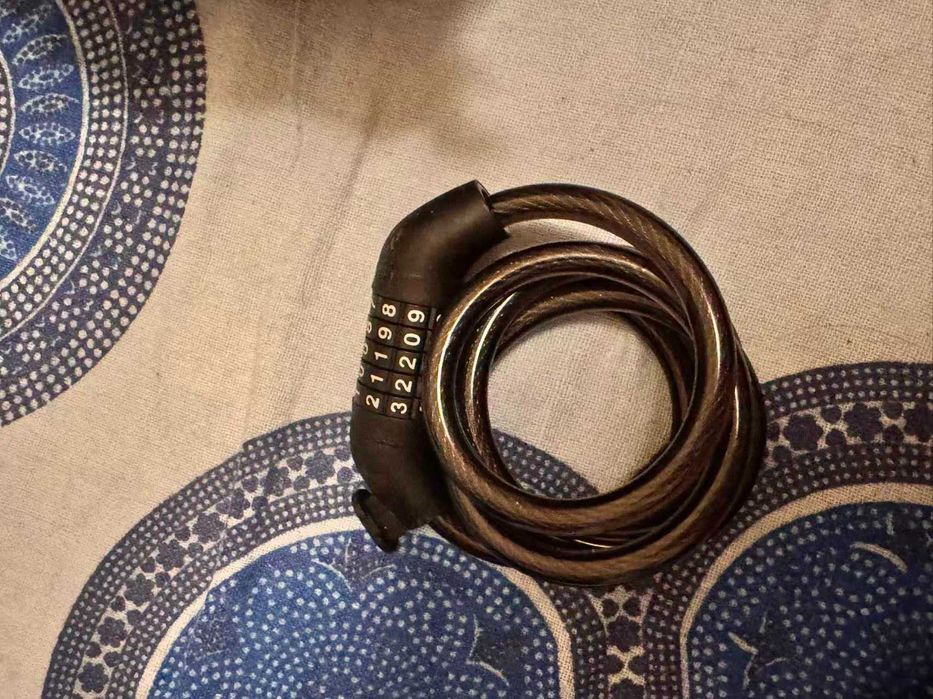 Cadeado de Bicicleta com Código (5 dígitos) — 10€