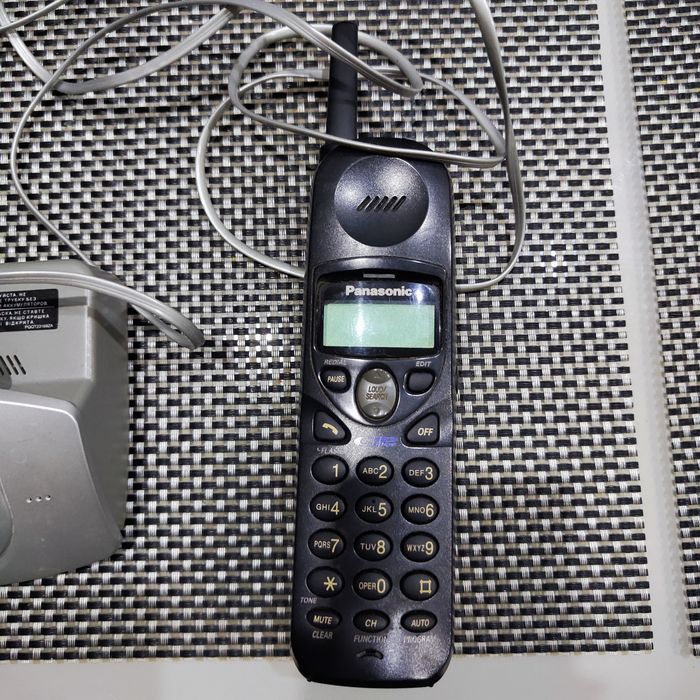 Телефони стаціонарні по 250гр