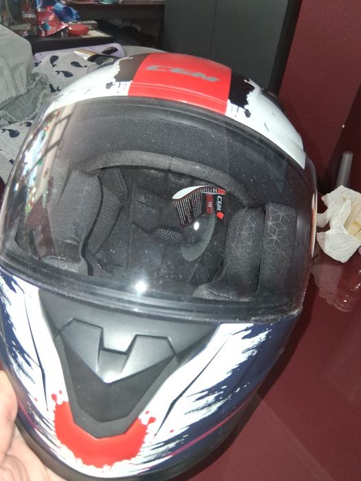 Capacete criança novo
