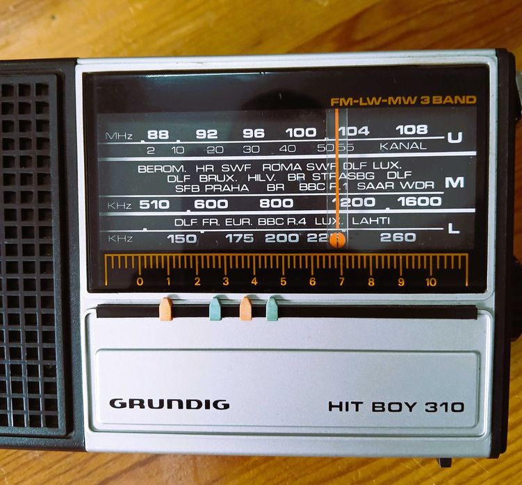 Rádio Grundig Hit Boy 310