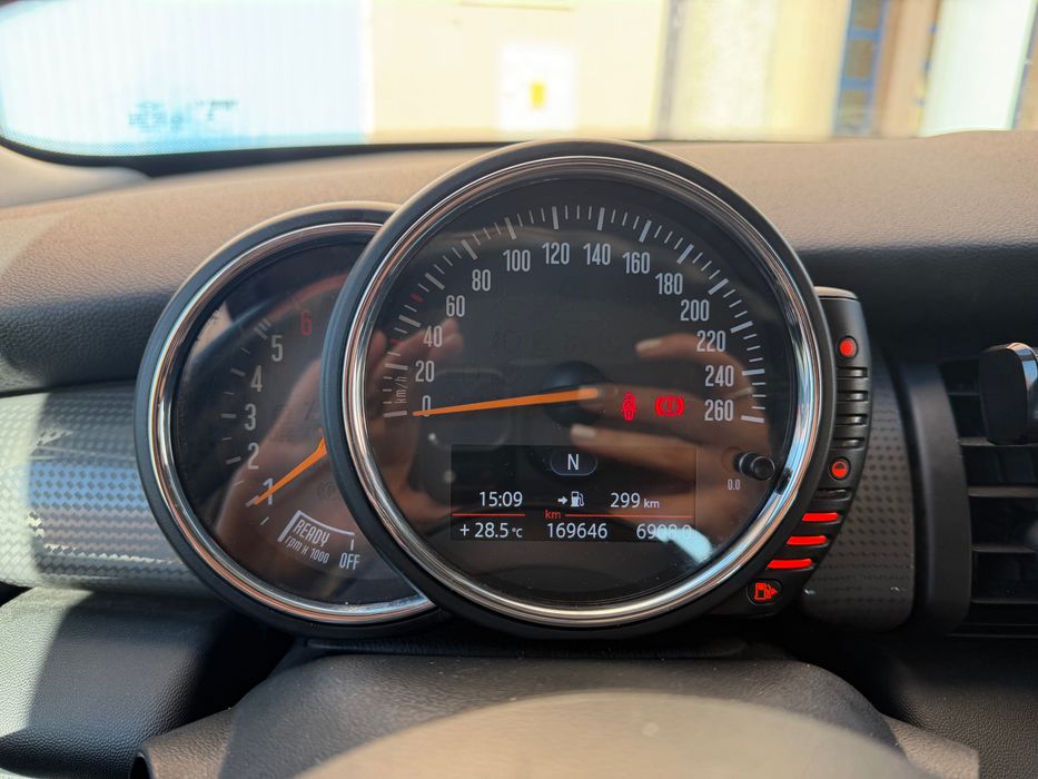 Mini Cooper D, 5 portas, Diesel — photo 4