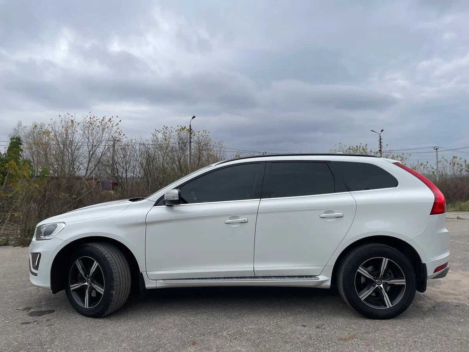 Volvo XC60  2017р 2.0 бензин