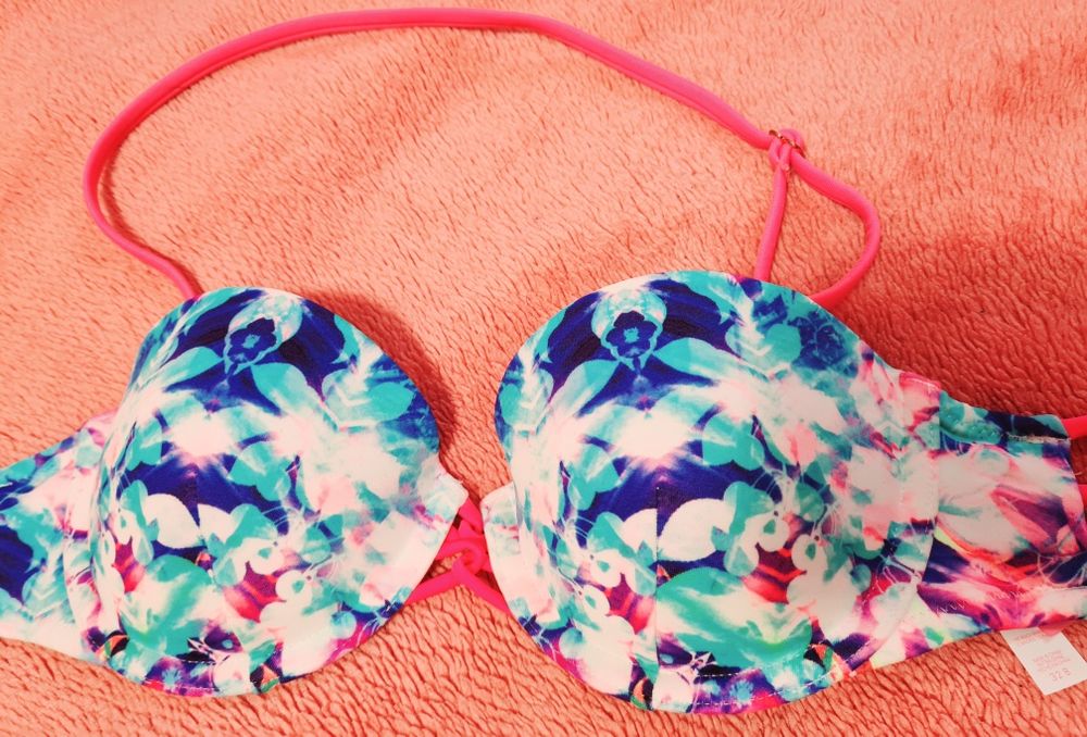 Яркий верх купальника Victoria Secret 75 b трусики (низ)