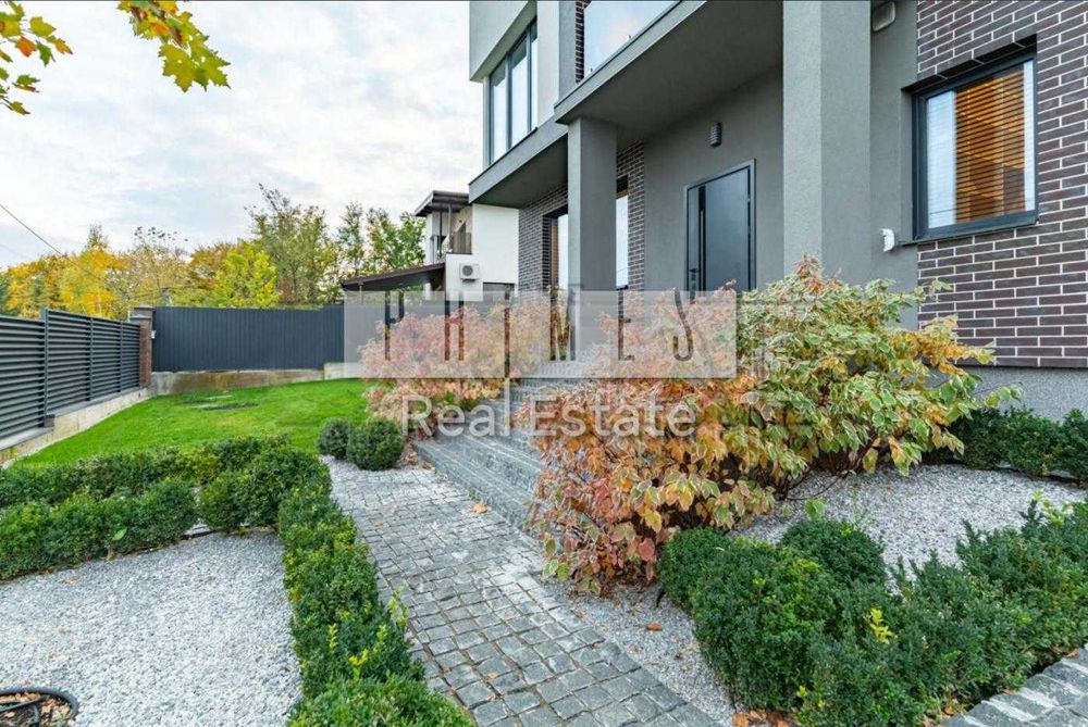 Продаж будинку Лісники з гостьовим будинком Обухівський р-н з ремонтом