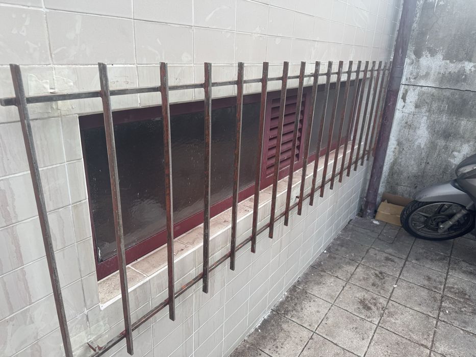 Pinturas interiores e impermeabilização