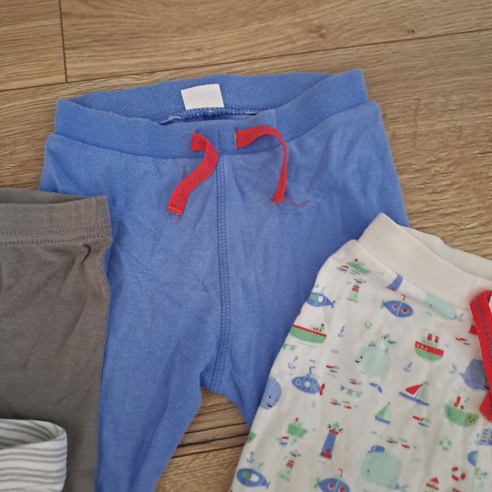 Spodenki niemowlece r.74